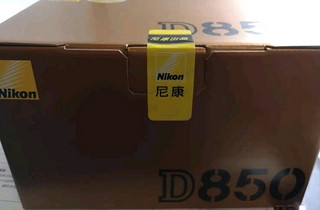 尼康D850