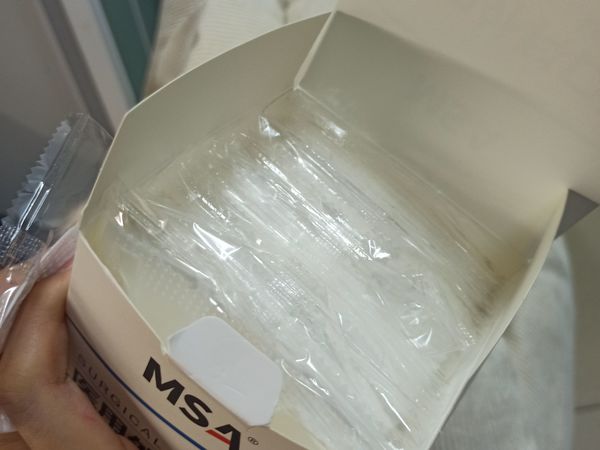 一共50只医用白口罩必备品