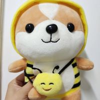 可爱狗狗公仔陪伴孩子晚上