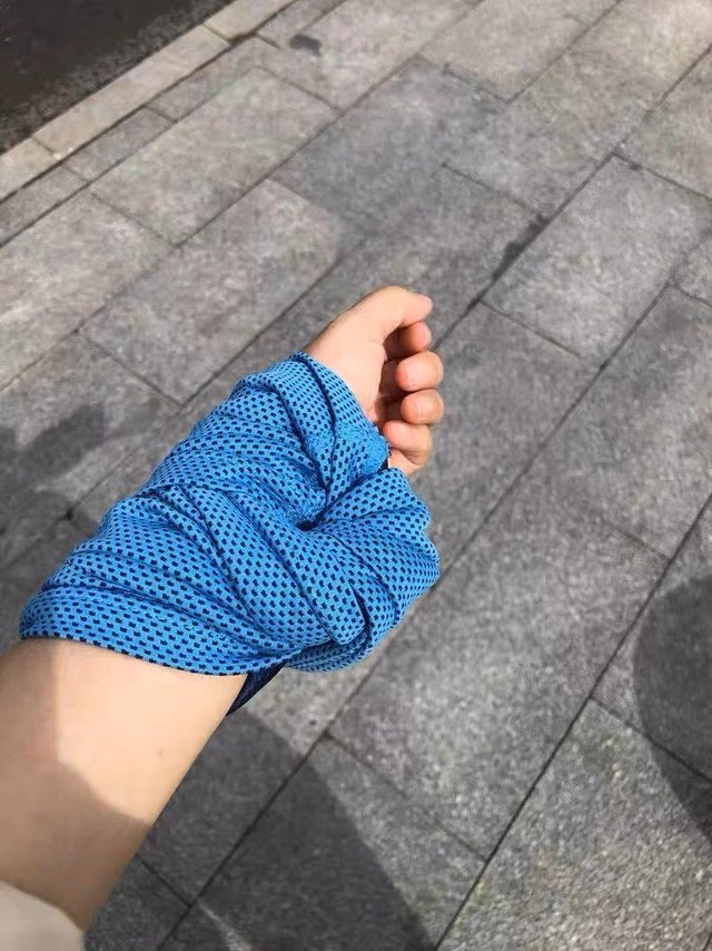 给老公买的运动用的吸汗巾