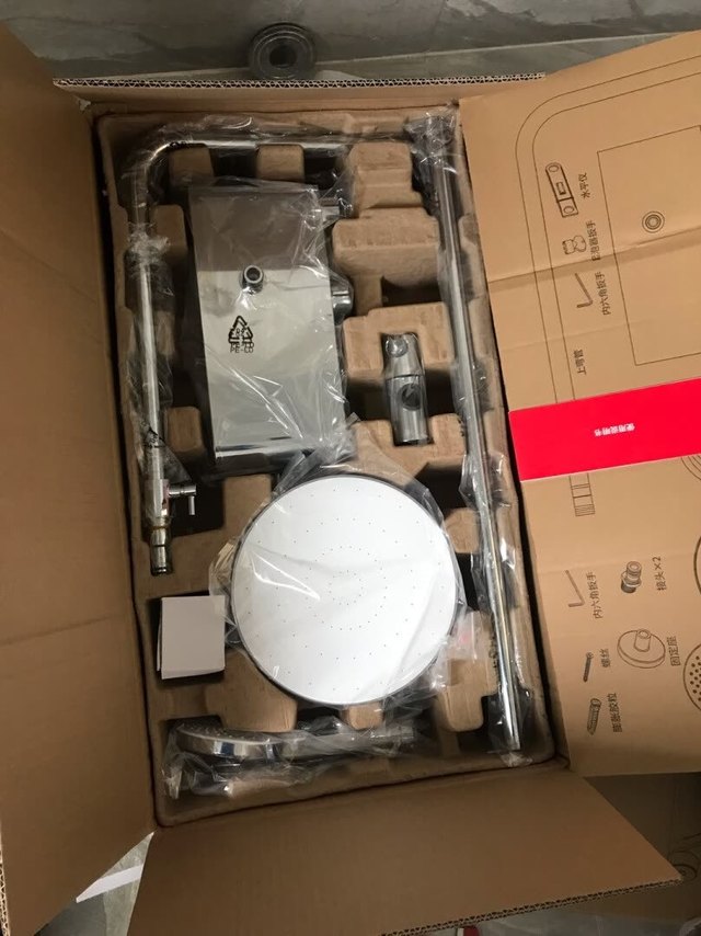 包装很好,颜值很美,看起来就很高档,等安