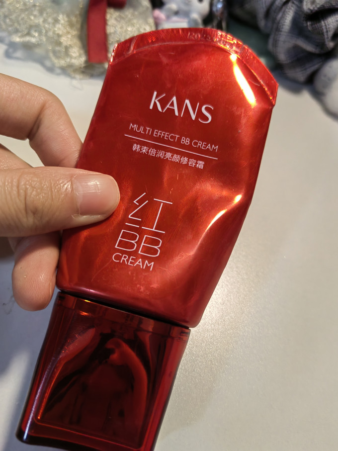 韩束粉底液
