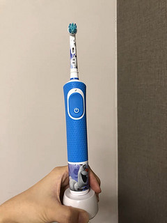 OralB欧乐B儿童电动牙刷3岁以上宝宝全自动