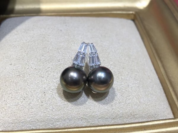 富婆才可以拥有的大溪地耳钉