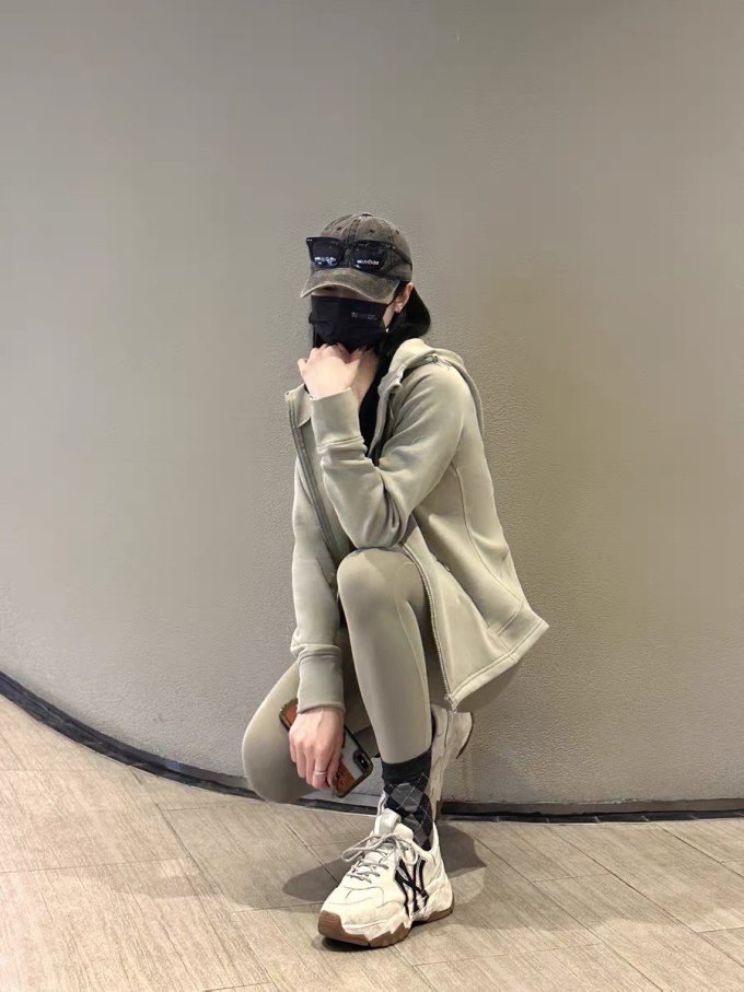 暴走的萝莉运动长裤