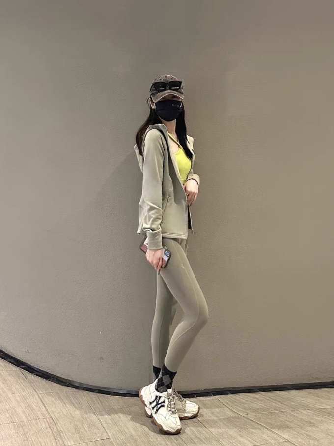 暴走的萝莉运动长裤