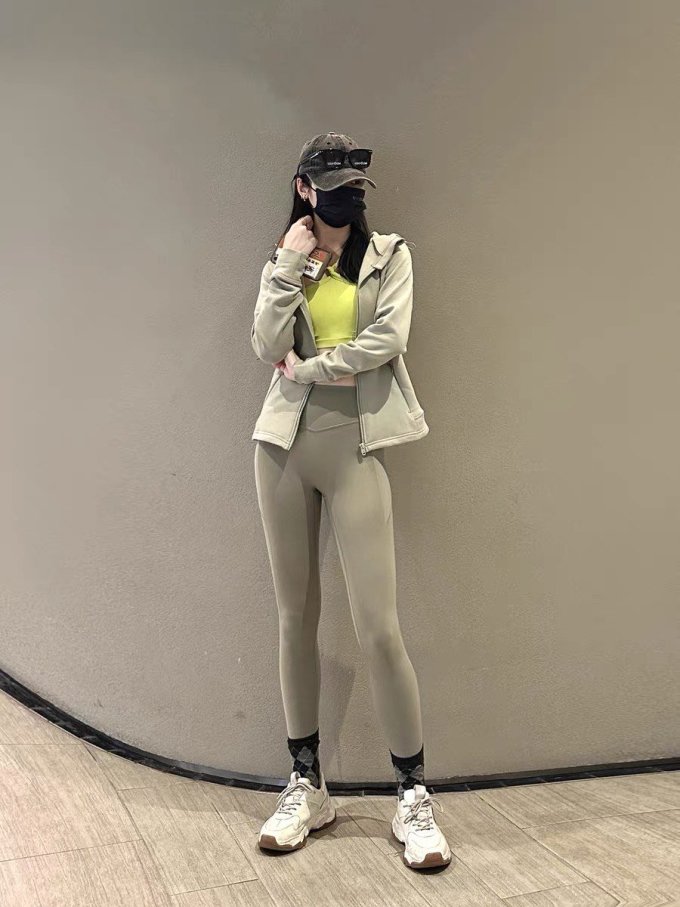 暴走的萝莉运动长裤