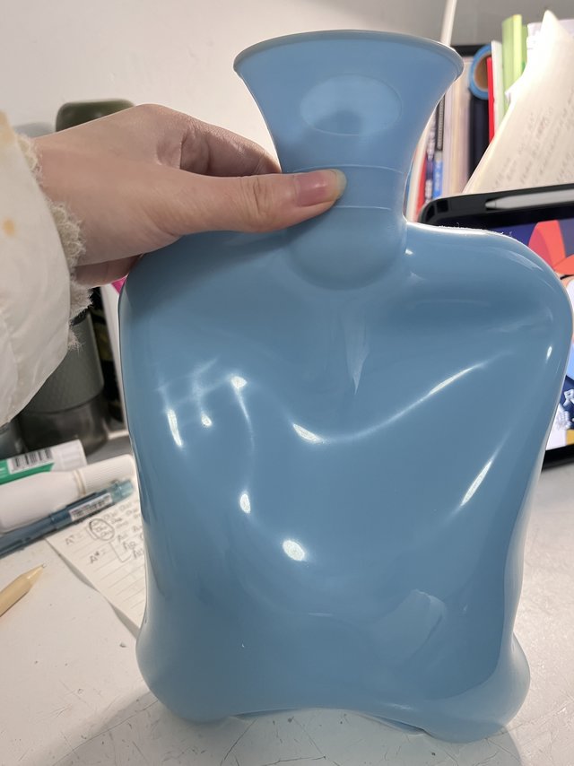 质量很好的热水袋，价格实惠便宜！
