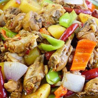 炒鸡肉时，记住“1泡2多放”，鸡肉不腥味道香，教大盘鸡做法