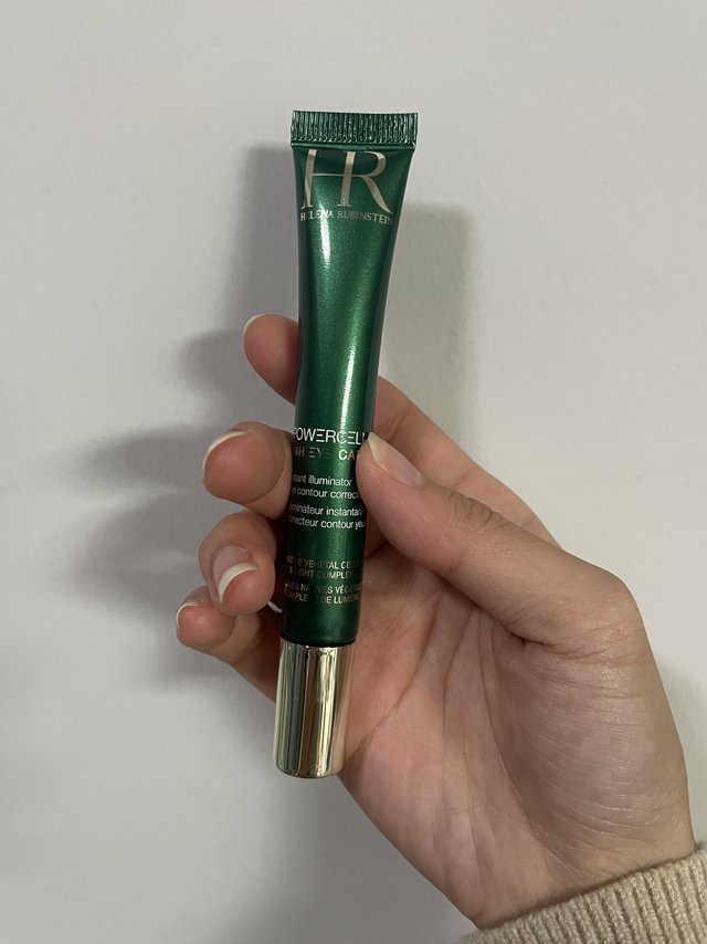 一支赫莲娜解决让你拍摄苦恼的细纹