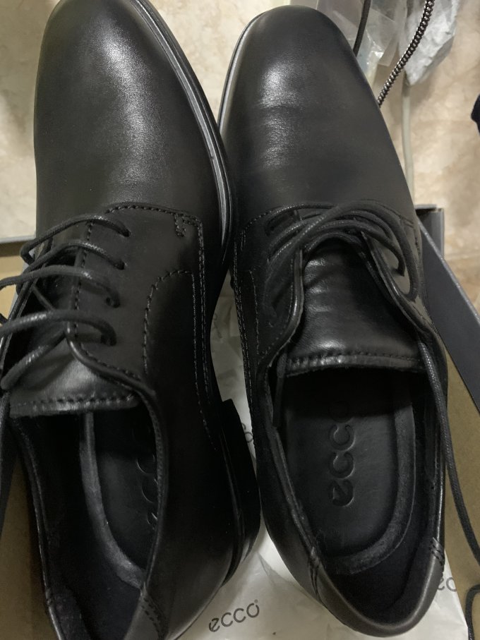 爱步休闲皮鞋