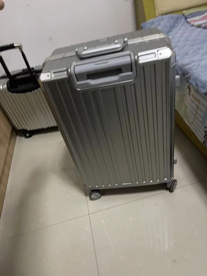 地平线8号旅行箱包