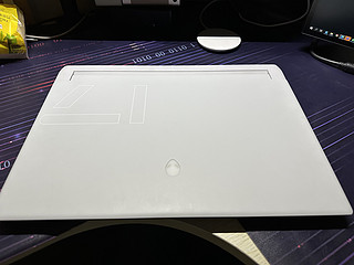 Alienware x17 新到手的玩具