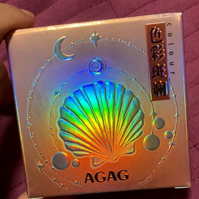 色彩斑斓妩媚眼影绵密细腻浓郁显色