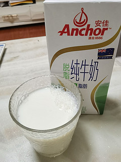 安佳牛奶，营养又好喝