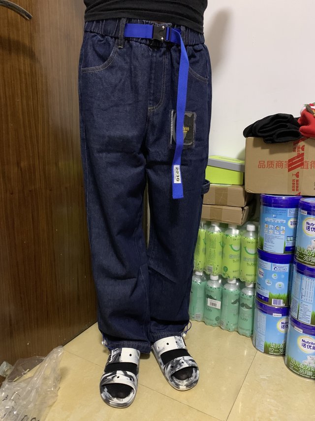 原价559元的卡宾牛仔裤，唯品会30拿下！