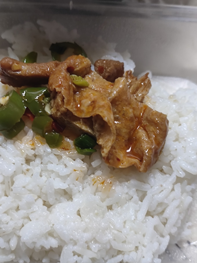 龙伟方便速食