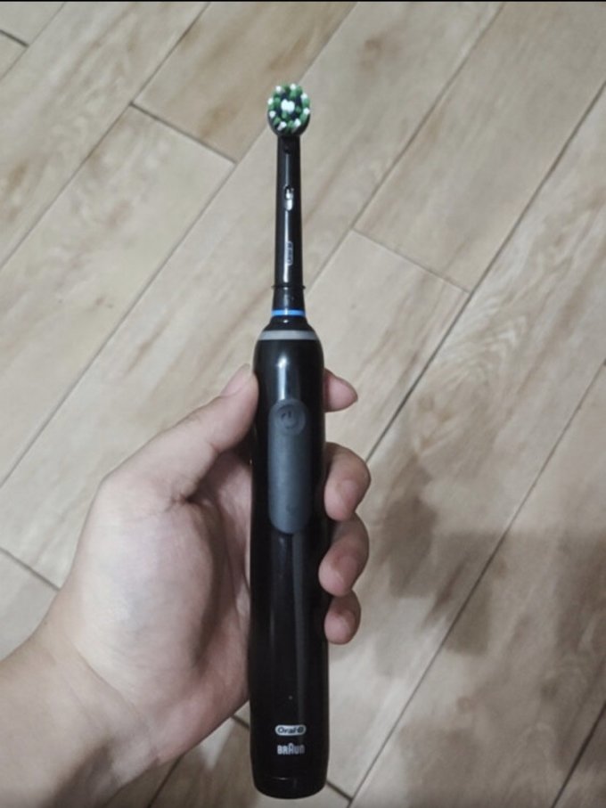 欧乐B电动牙刷