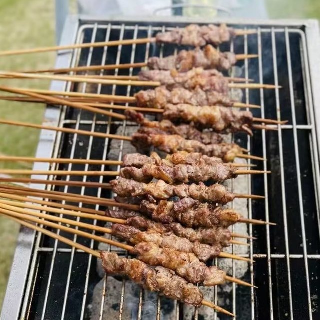 冬天一定要吃的羊肉串