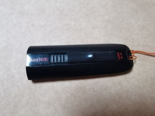 一代经典 闪迪 CZ80 U盘