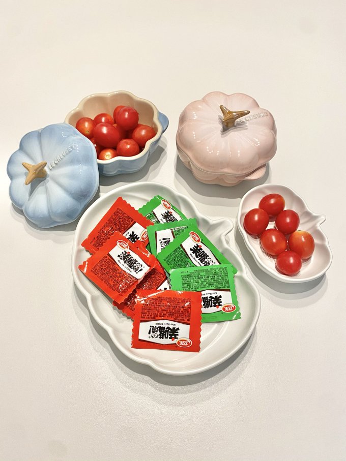 好赞lecreuset酷彩无法拒绝的可爱餐桌