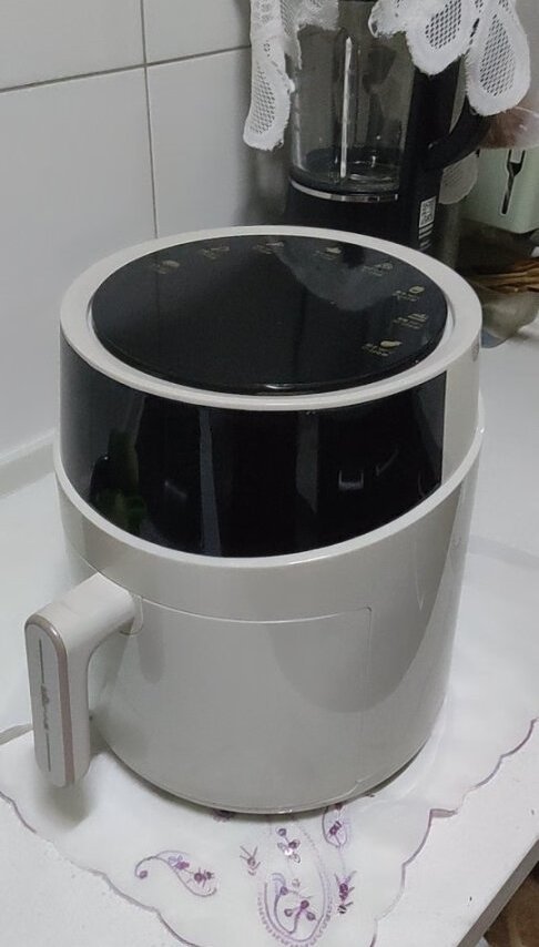 
造型美观，风扇声音挺小的，父母操作起来