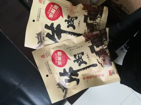 这款平遥牛肉还不错，多次买了，虽然不如冠