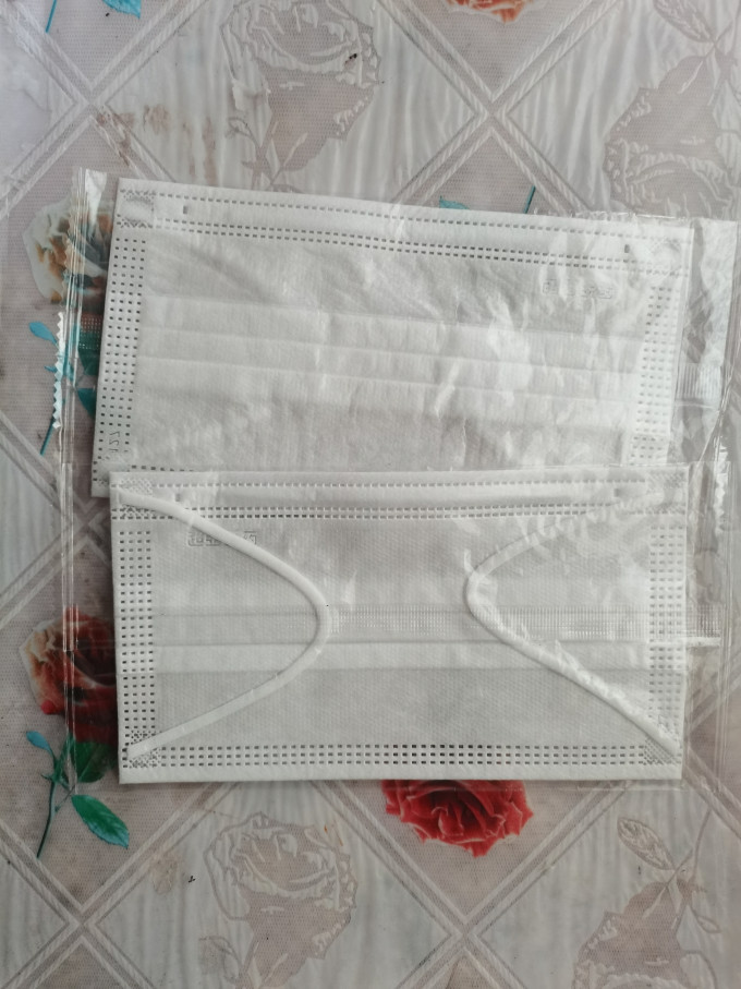 弓立医用口罩
