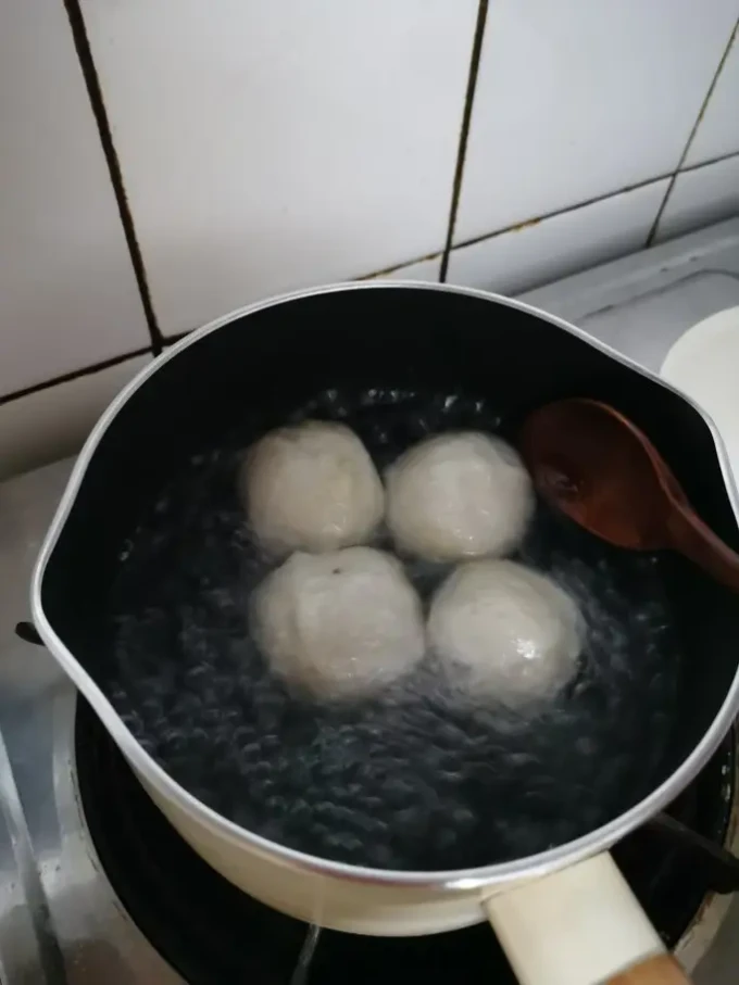 聚春园火锅丸子