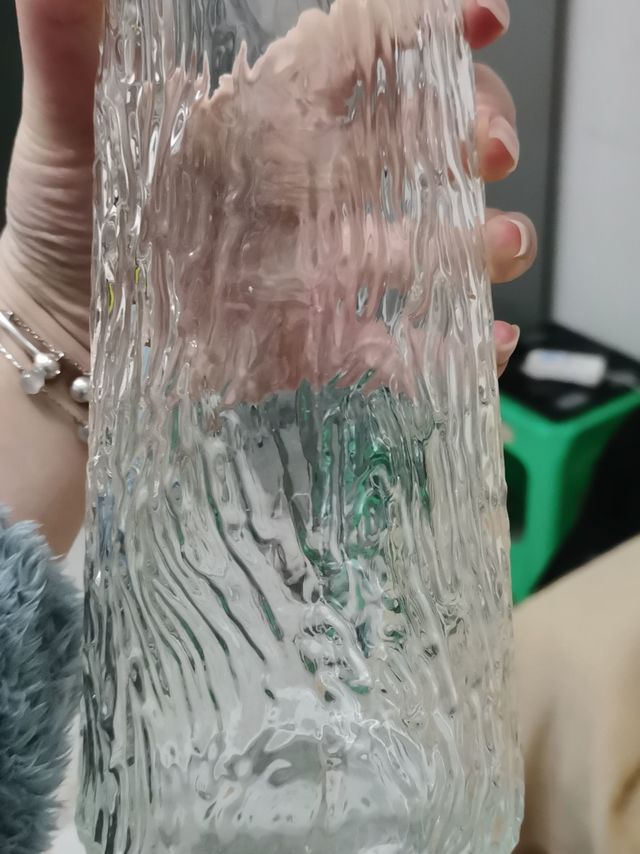 波点竖纹装饰花瓶