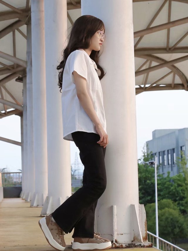 还记得青春校园里遇见的那个她吗？