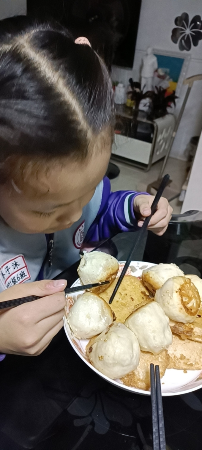 阿三生煎包子/烧麦