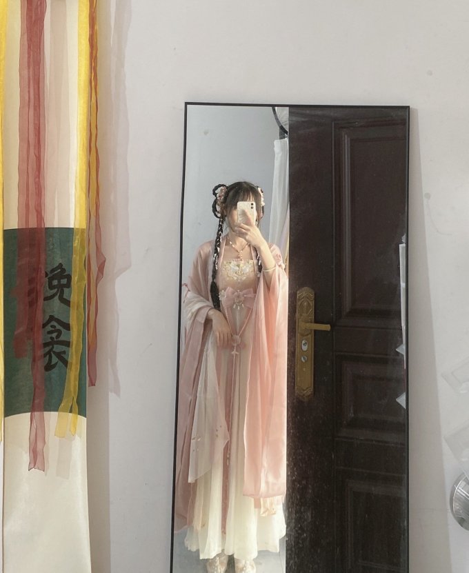 东月棠汉服