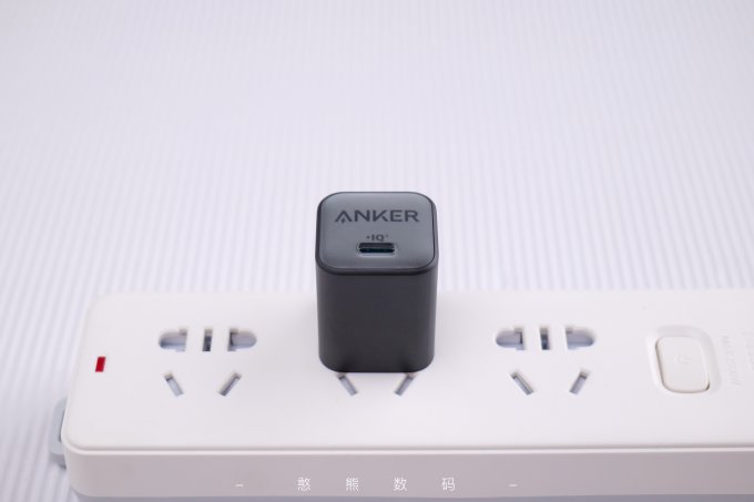安克充电器