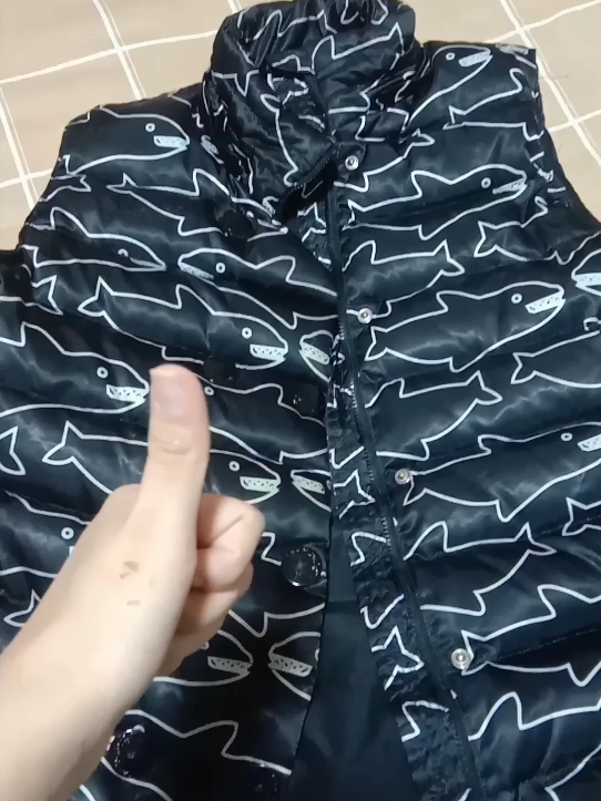 黑色鲨鱼马甲也太好看了