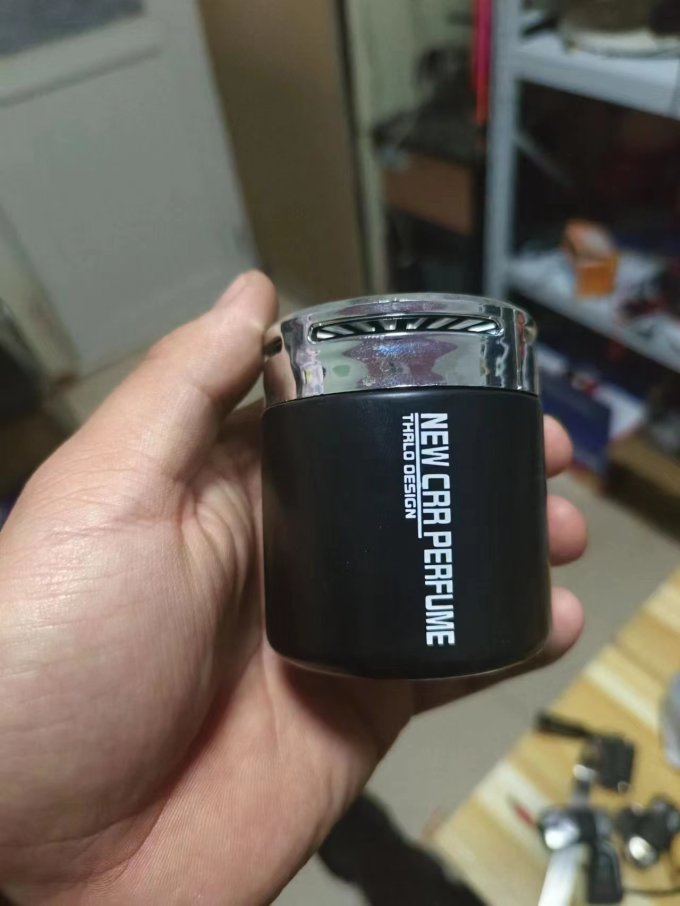 快美特车用烟灰缸