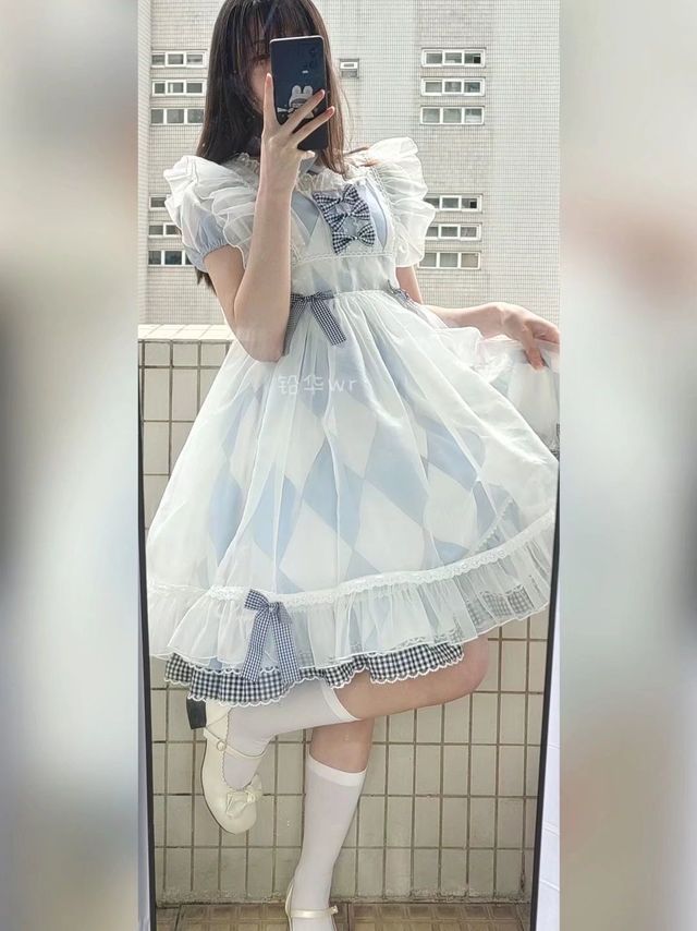 这条裙子真的太元气又可爱啦！