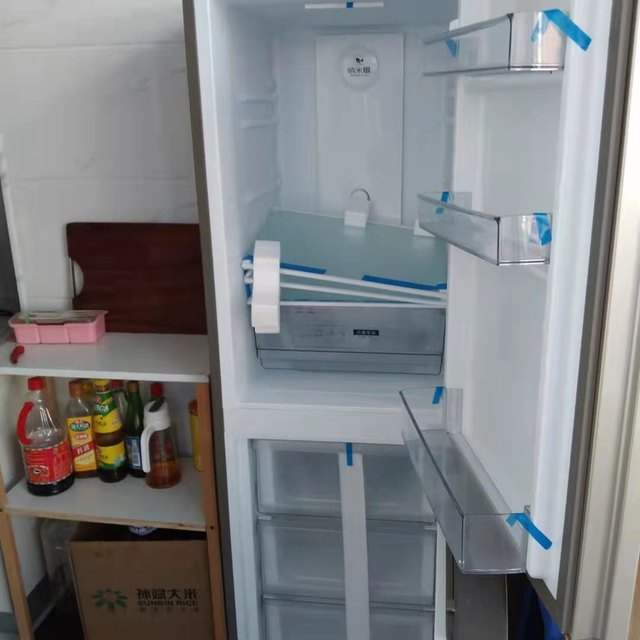 外形外观:外观很大气,颜色也高档很漂亮,