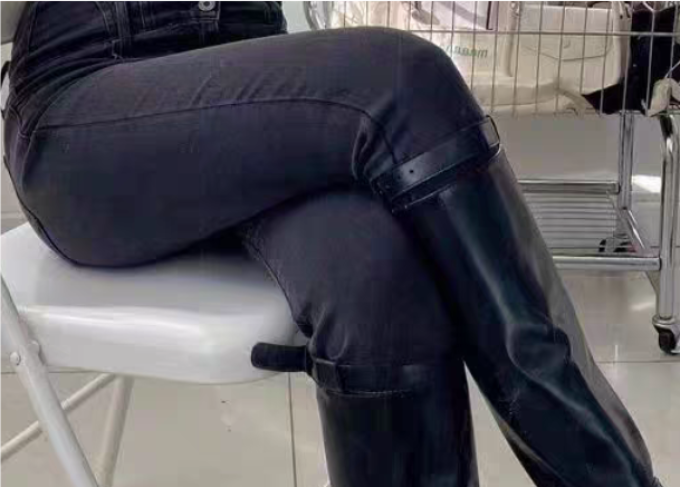 女士牛仔裤