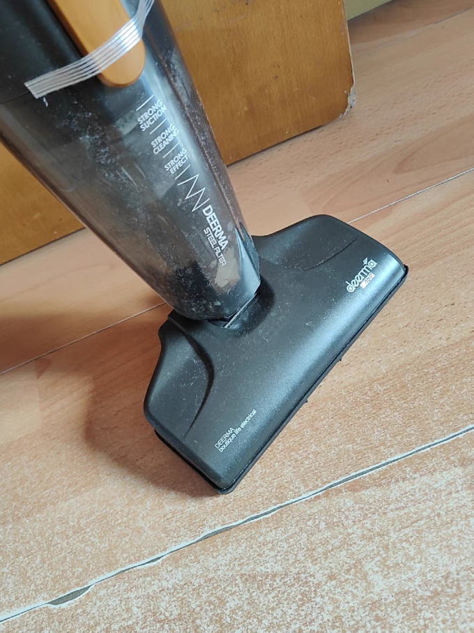 德尔玛吸尘器