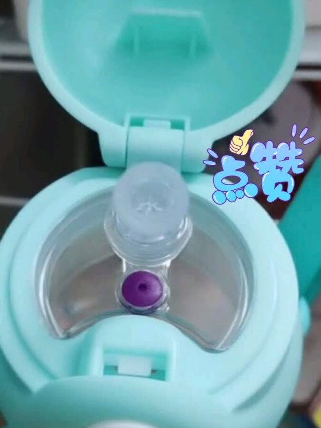 产品气味：没什么气味，洗洗消消毒就用了
