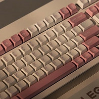 联想拯救者 K7 机械键盘「冰莓粉」配色上线：98%配列布局、三模连接