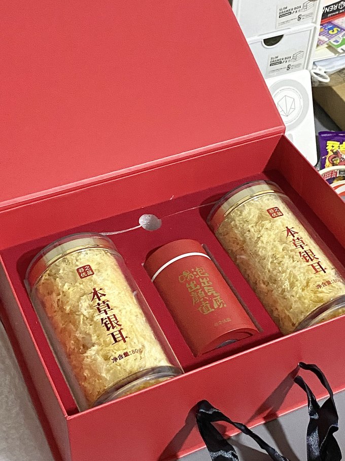金丝耳菌菇木耳