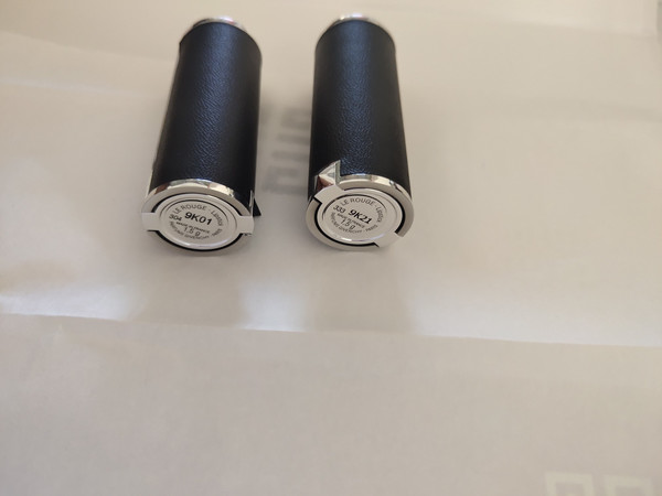 口红特别滋润,上午涂的到了下午还是特别滋