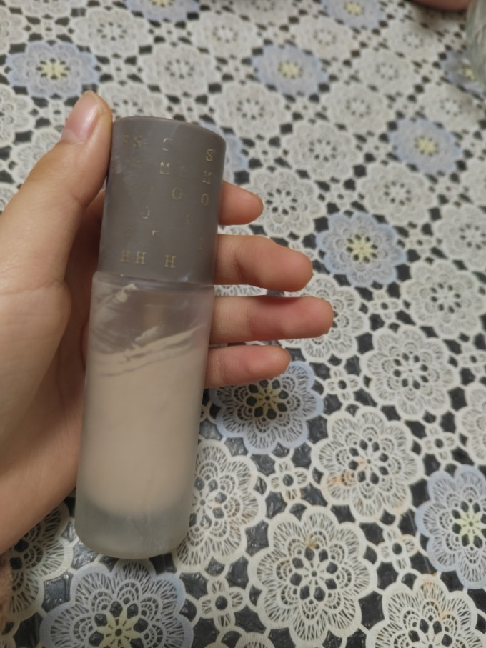 红地球粉底液