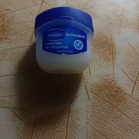 好闻又便宜的凡士林唇膏大家快冲啊