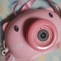 谁会拒绝一只能吹泡泡的小猪相机呢