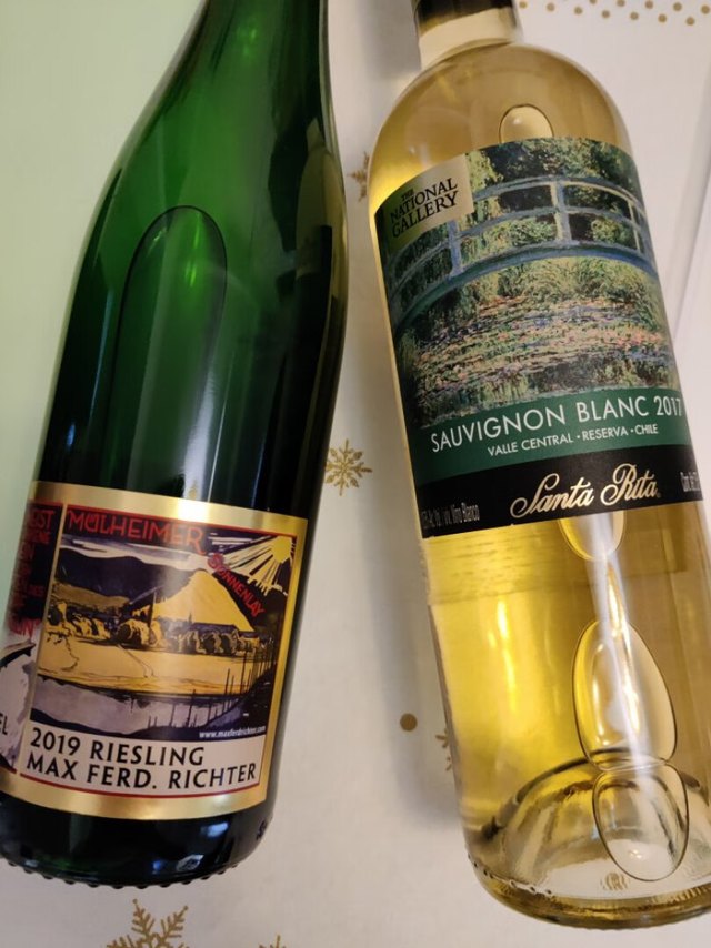 
买这个酒就是因为酒标好看，对飞艇有谜之