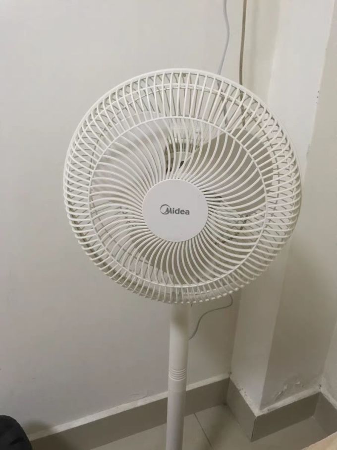 美的台扇