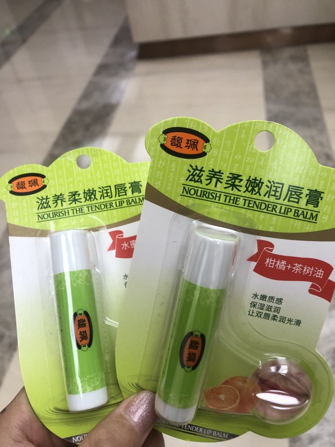 馥珮润唇膏(口碑最好的10款润唇膏)